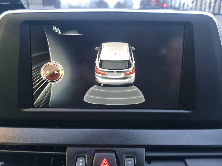 2016 BMW 2 Series - image 8