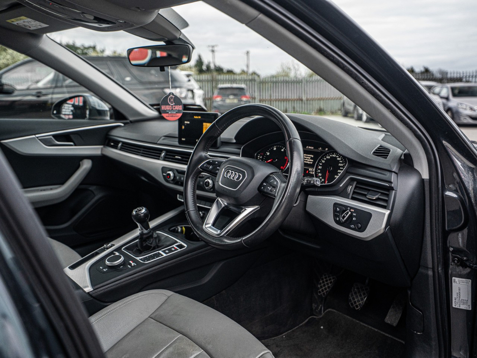 2016 Audi A4 - image 7