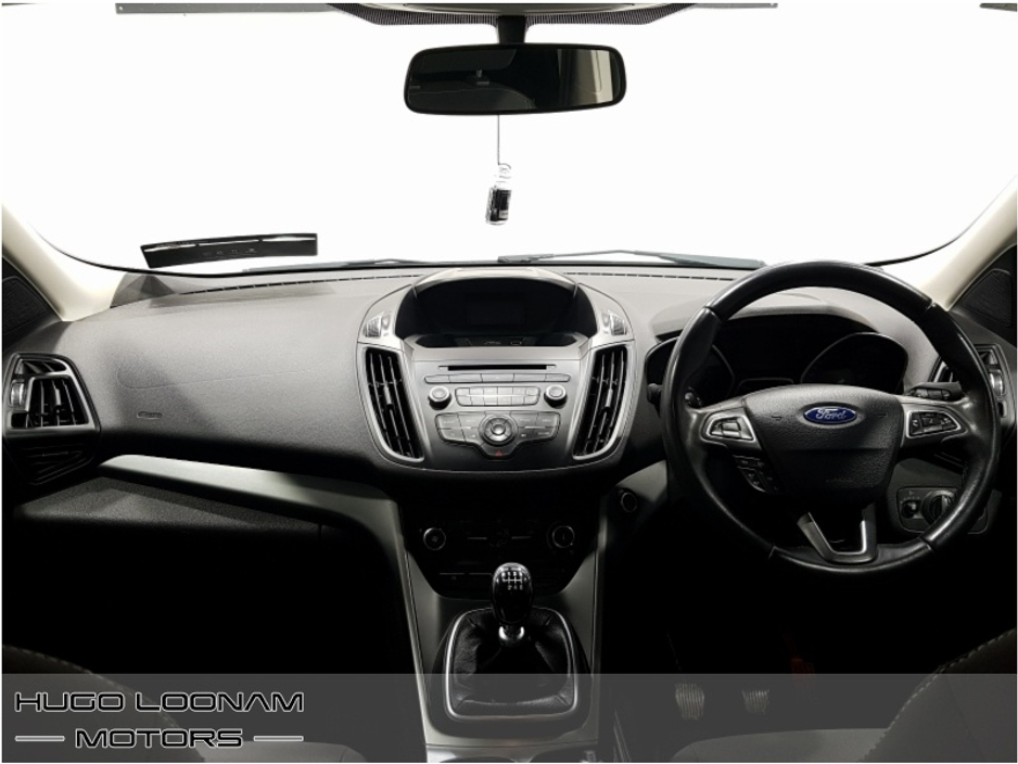 2019 Ford Kuga - image 9