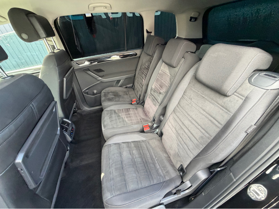 2017 Volkswagen Touran - image 36