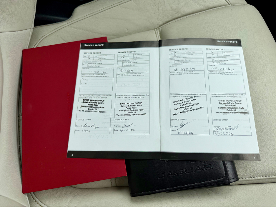 2017 Jaguar F-Pace - image 30