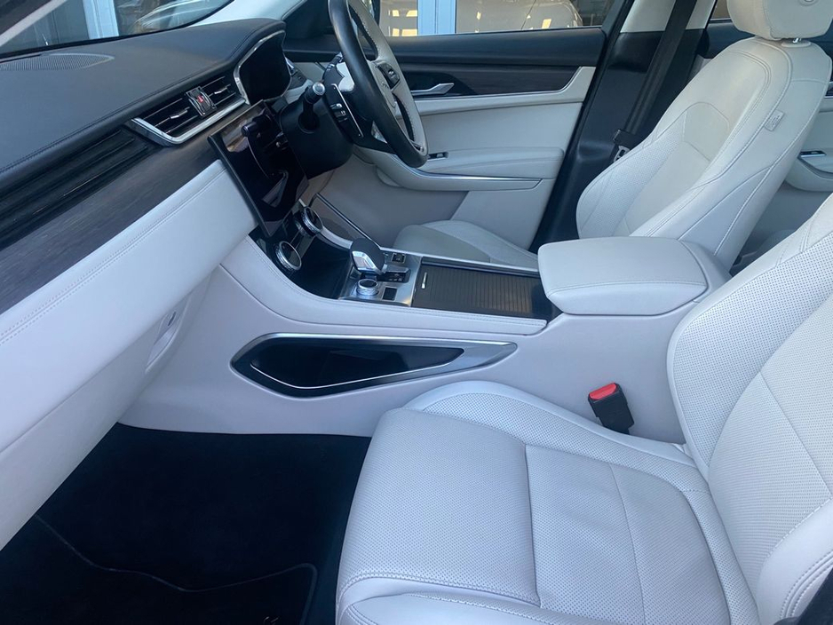 2021 Jaguar F-Pace 2.0d SE Auto AWD €42,900