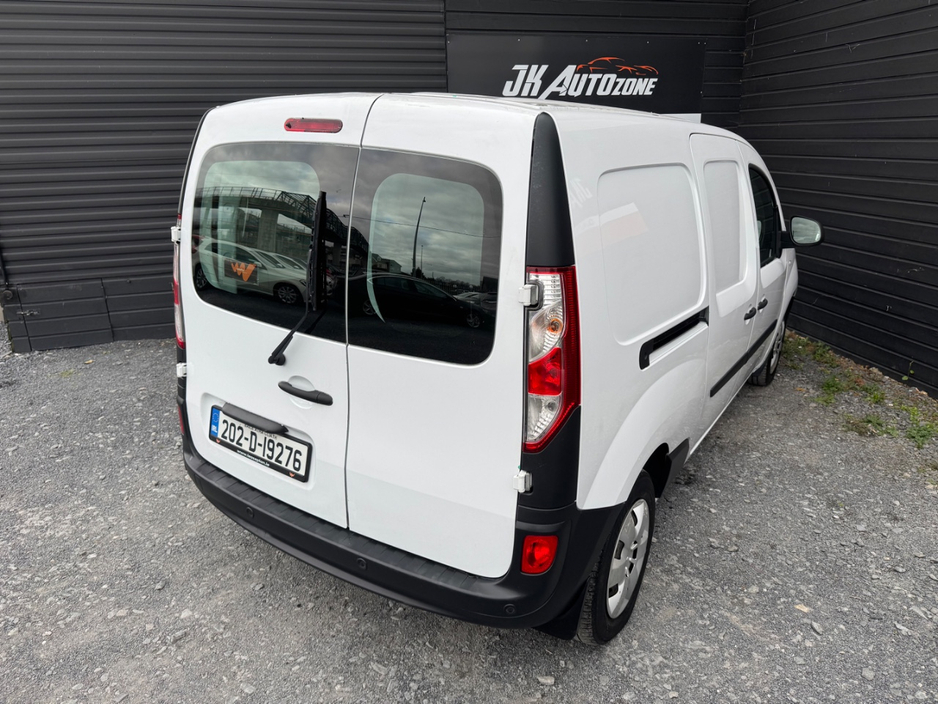 2020 Renault Kangoo - image 3