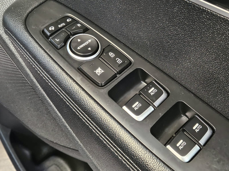 2015 Kia Sorento - image 7