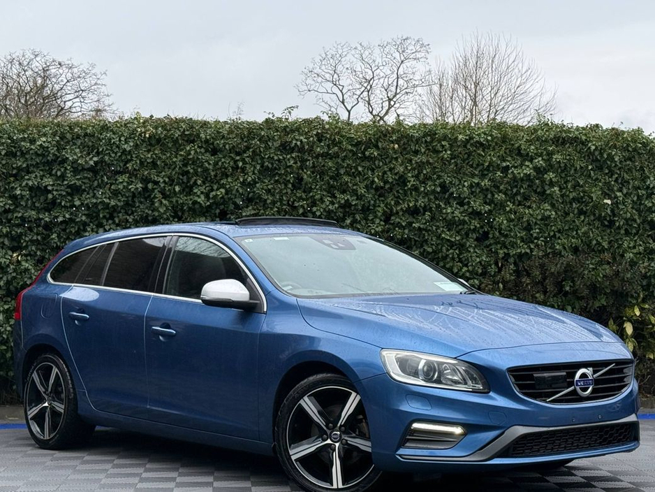 2017 Volvo V60 - image 3