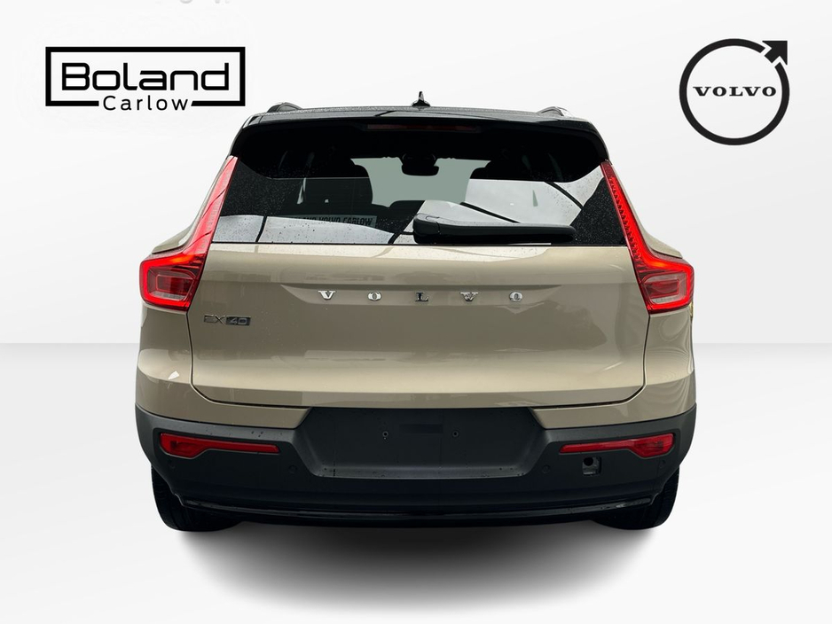 2026 Volvo EX40 - image 12