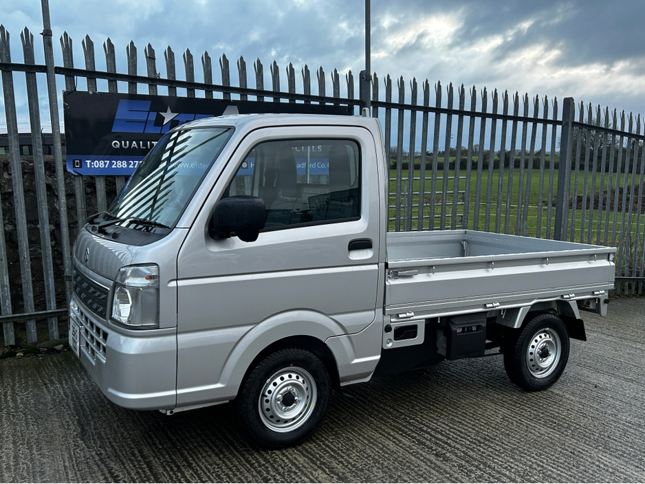 2025 Suzuki Carry Kai 660cc 350 kg Automatic 4wd €11,995