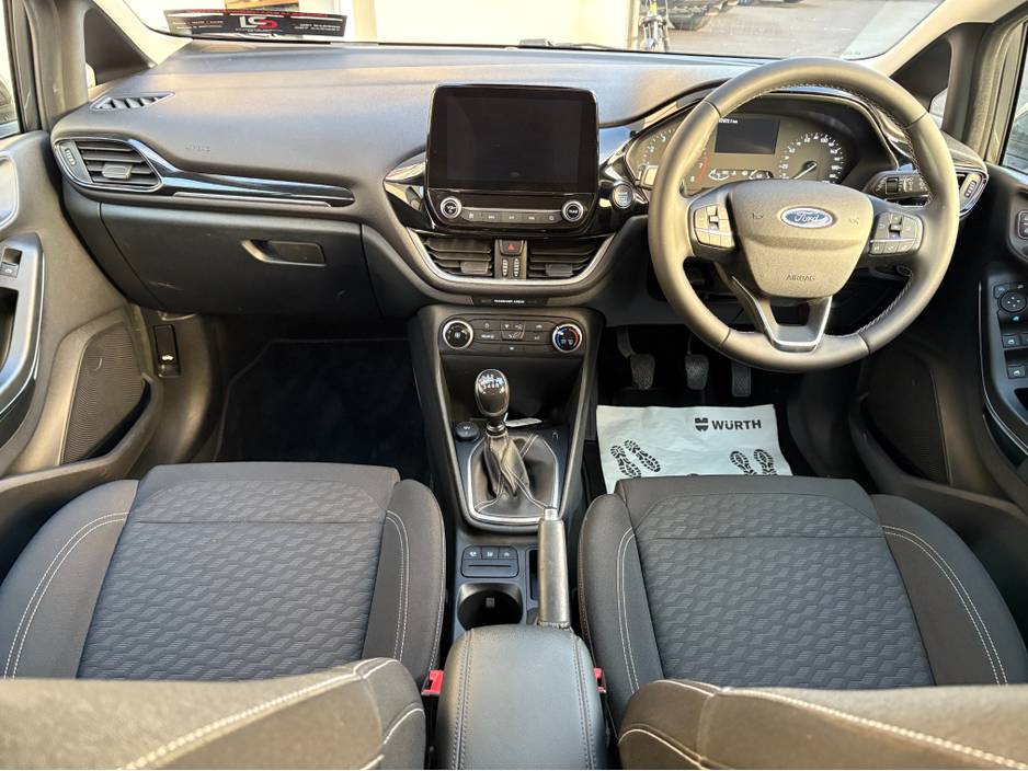 2022 Ford Fiesta - image 7