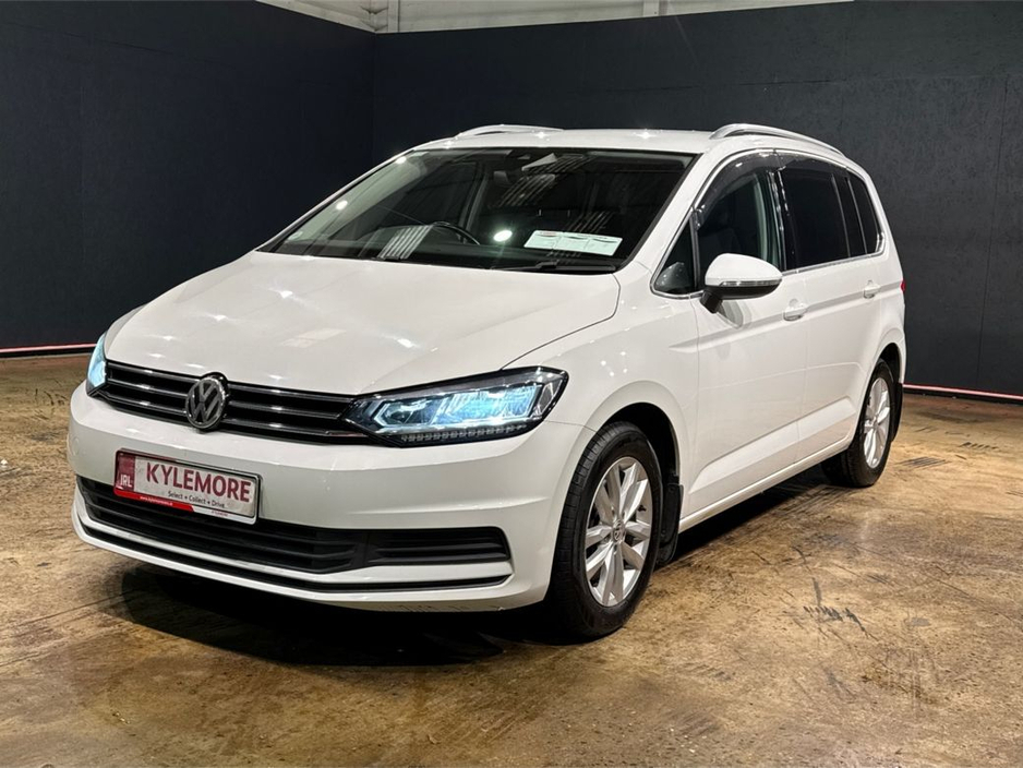 2017 Volkswagen Touran - image 7