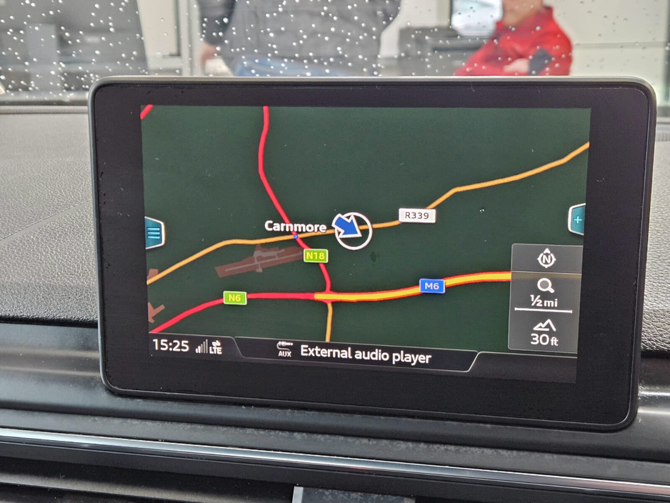 2017 Audi A4 - image 18