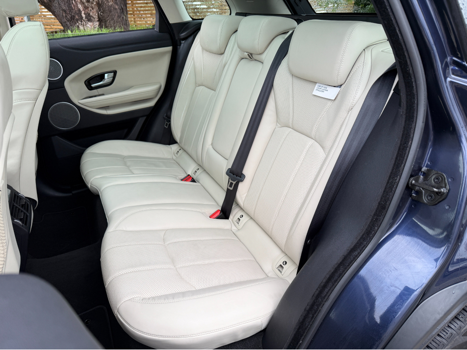 2017 Land Rover Range Rover Evoque PANORAMIC ROOF..CREAM LEATHER..2 KEYS €23,950