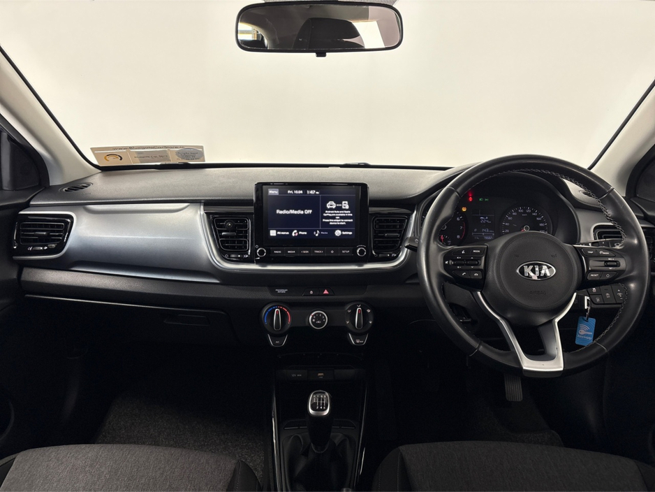 2021 Kia Stonic - image 14