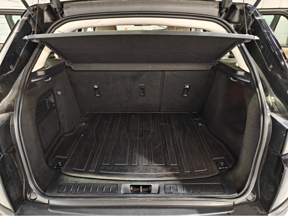 2015 Land Rover Range Rover Evoque - image 23