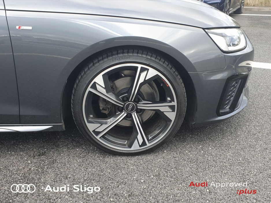 2022 Audi A4 35 TDI 163HP S Tronic S line €38,950