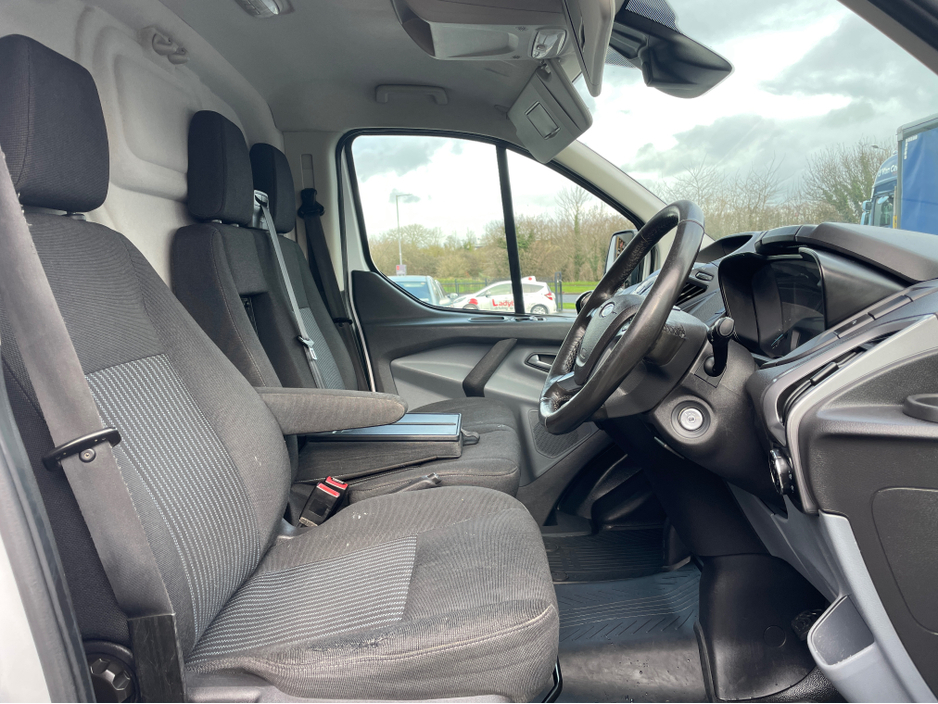 2017 Ford Transit Custom 2071 (172) FORD TRANSIT CUSTOM 290 LWB TRND 2.0 2.0M6 130 3 €10,950
