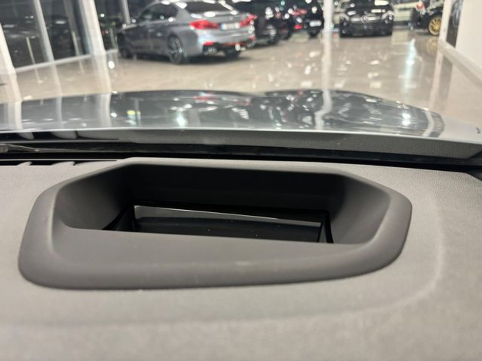 2019 BMW 5 Series  €28,850