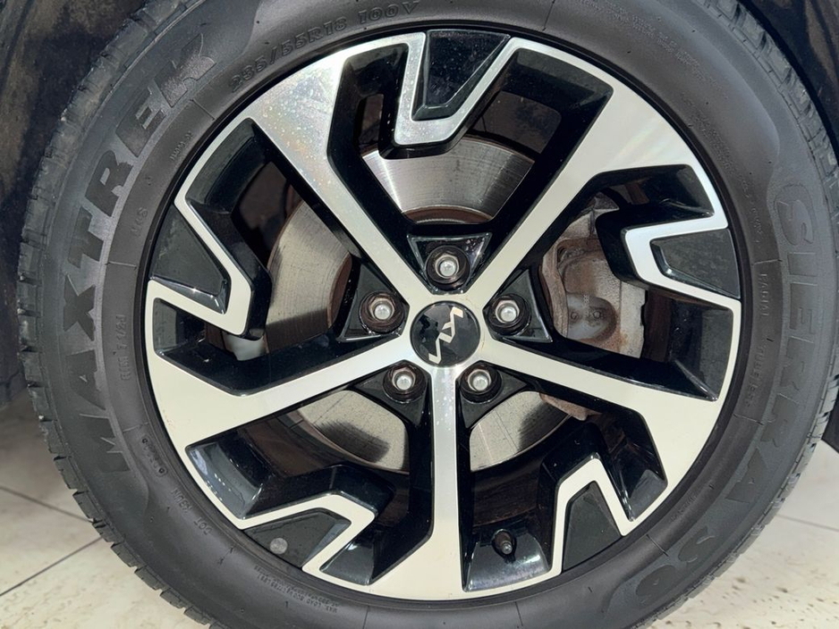 2023 Kia Sportage - image 12