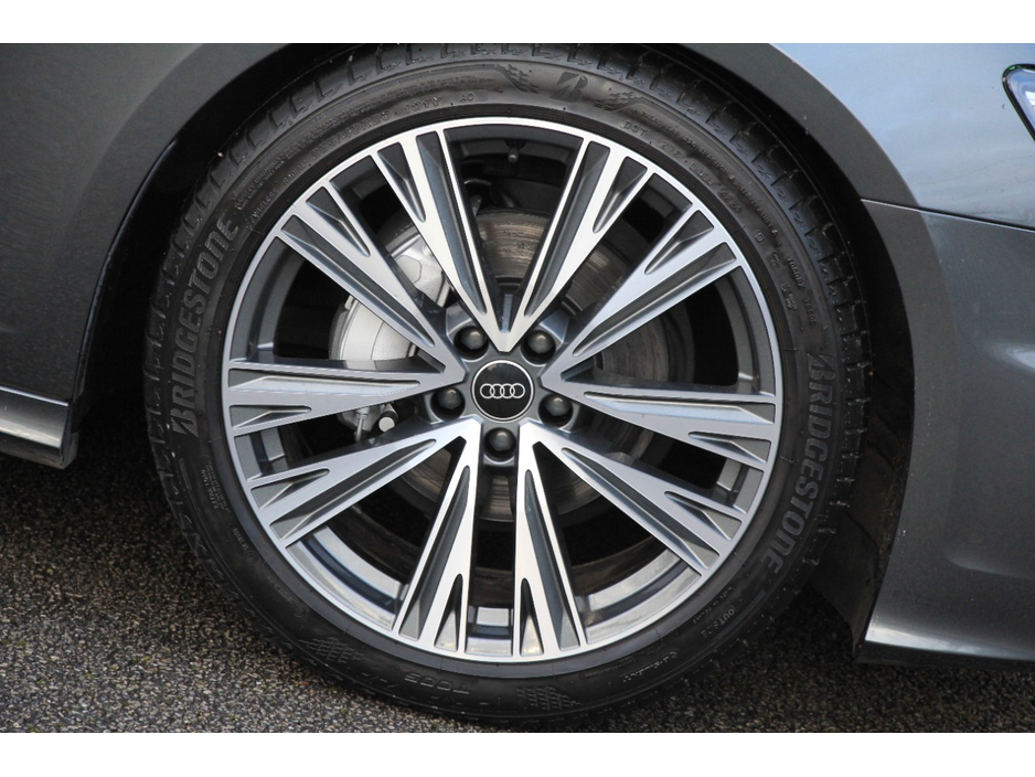 2025 Audi A6 - image 13