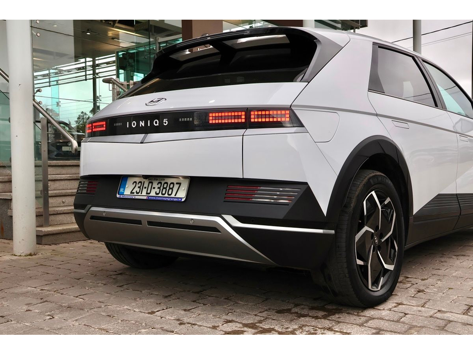 2023 Hyundai Ioniq 5 - image 7