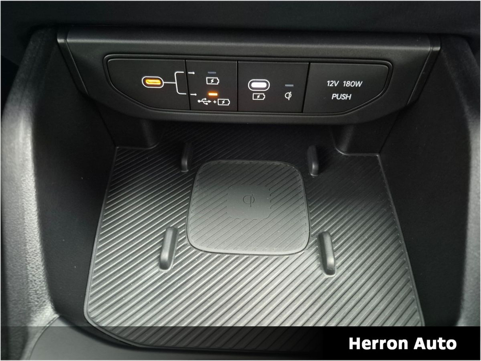 2026 Kia K4 - image 11