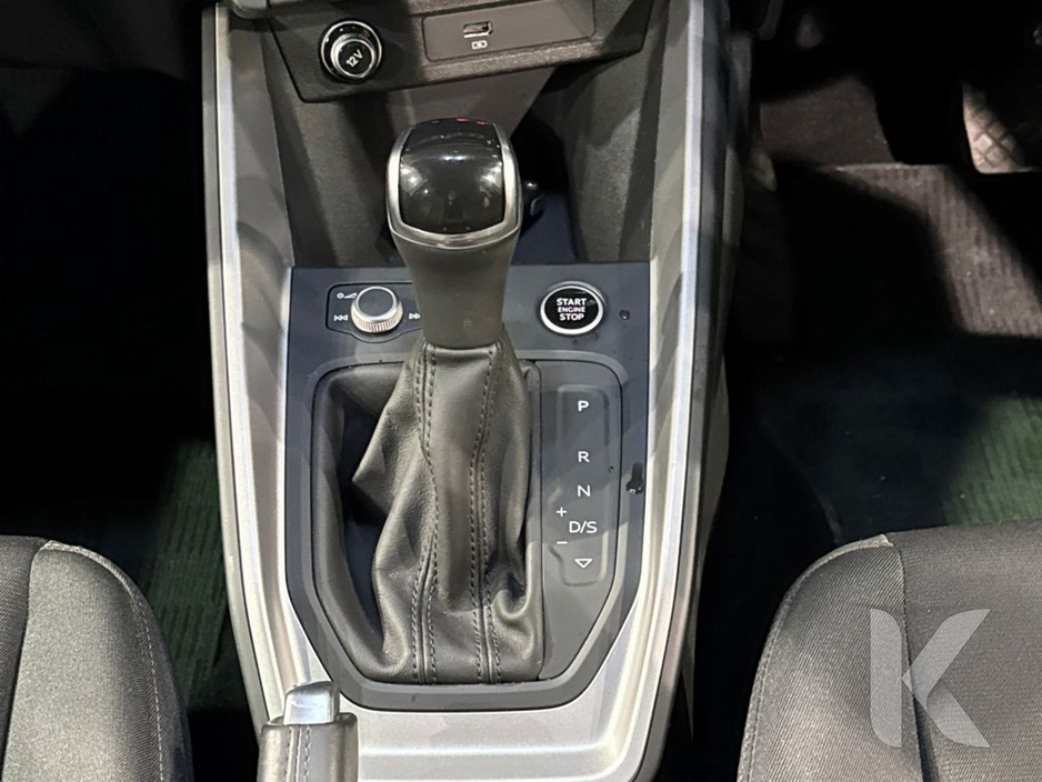 2021 Audi A1 1.0 AUTOMATIC - YELLOW/BLACK 2 TONE - CRUISE CONTROL - REAR CAMERA €24,450