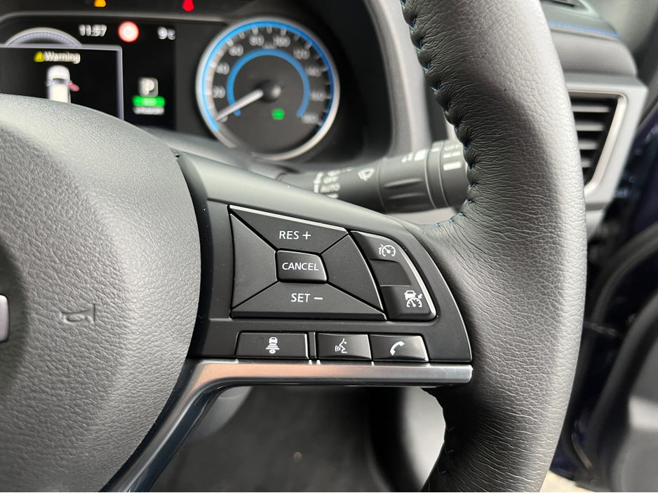 2025 Nissan Leaf EV SV PREMIUM 40KWH //360 PARKING CAMERAS//KEYLESS ENTRY//ADAPTIVE CRUISE CONTROL// €22,950