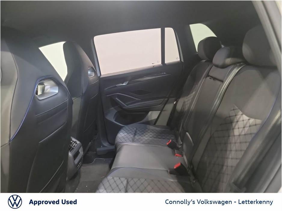 2024 Volkswagen Tiguan - image 7