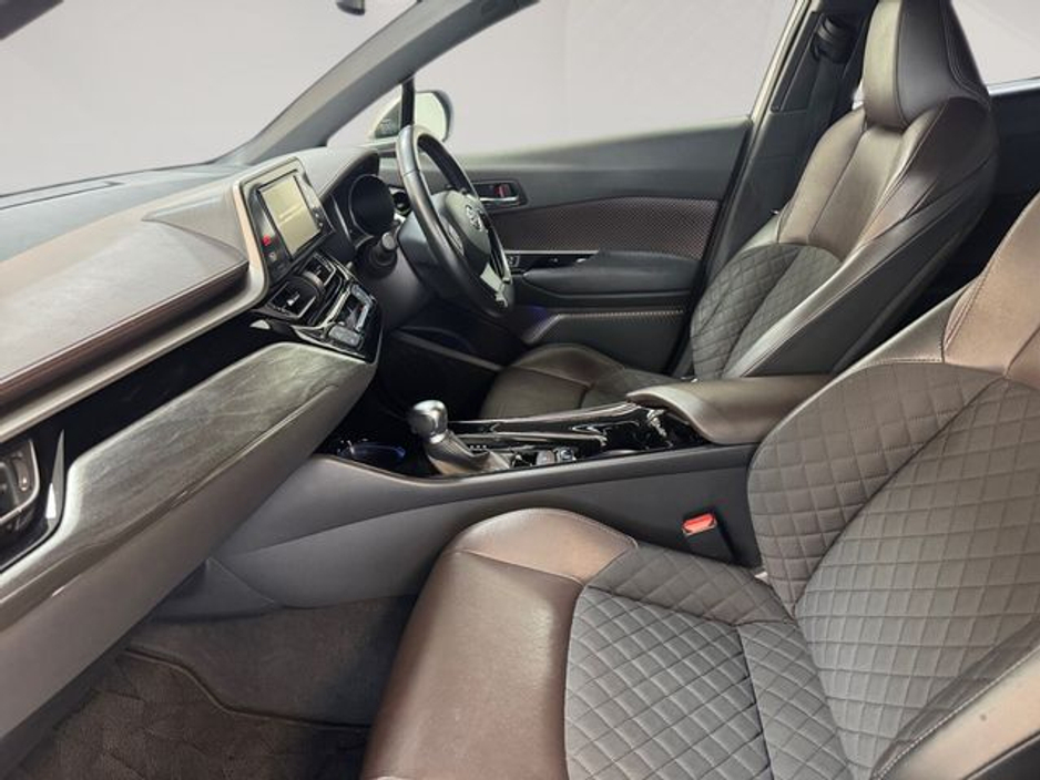 2018 Toyota C-HR - image 15