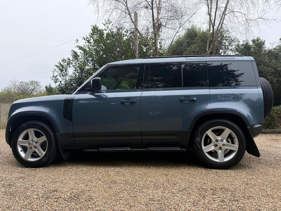 2023 Land Rover Defender 3.0D 110 SE 3 Seat Commercial €50,365
