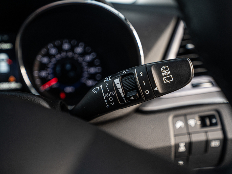 2014 Hyundai Santa Fe - image 21