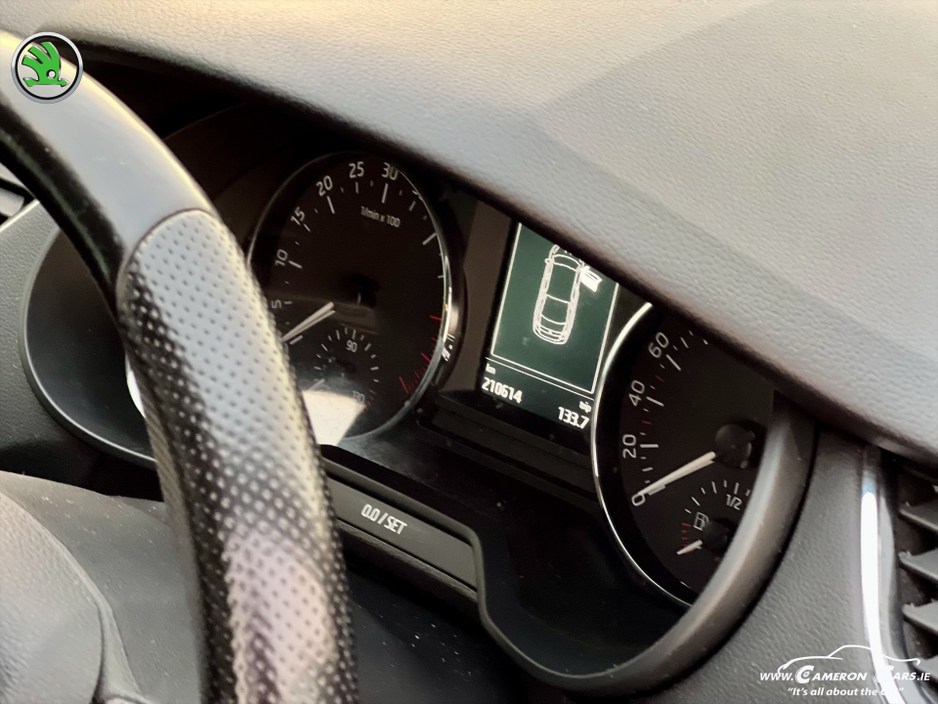 2016 Skoda Octavia STYLE 1.6 TDI CARPLAY XENON €9,950