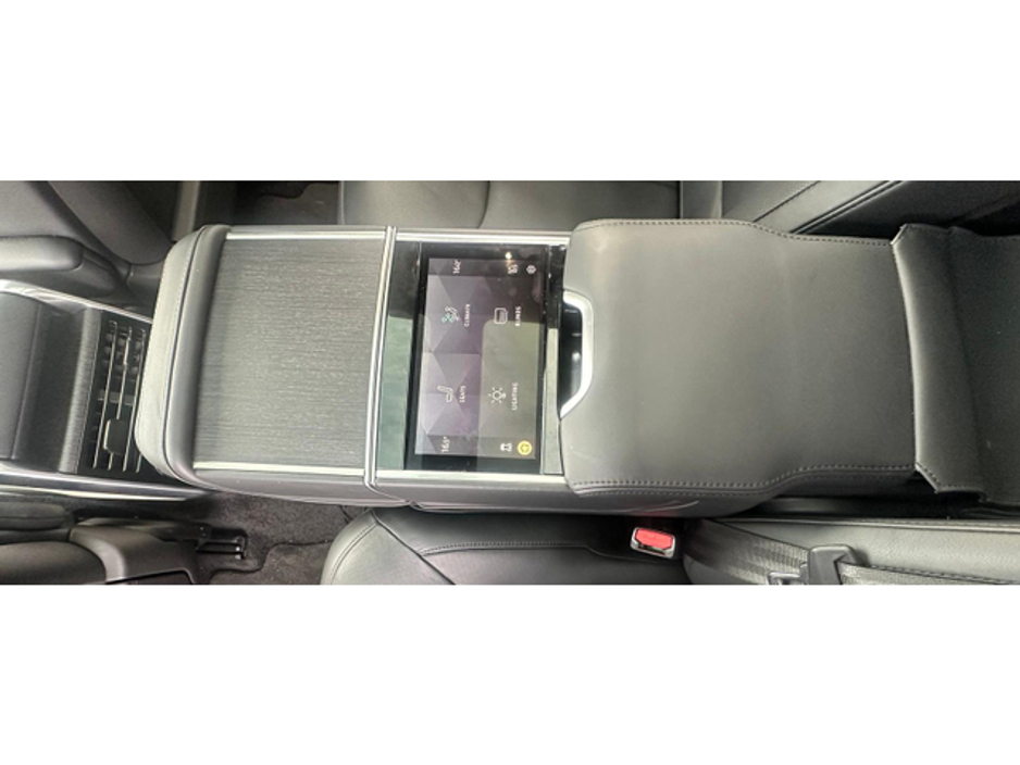 2024 Land Rover Range Rover - image 24