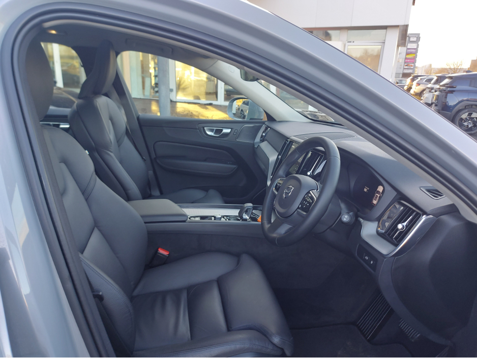 2024 Volvo XC60 T6 PHEV PLUS BRIGHT AWD 5 €59,950