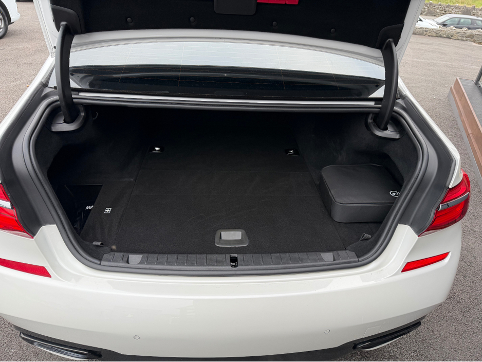 2017 BMW 7 Series M Sport - Top Spec - Fully Loaded €28,900