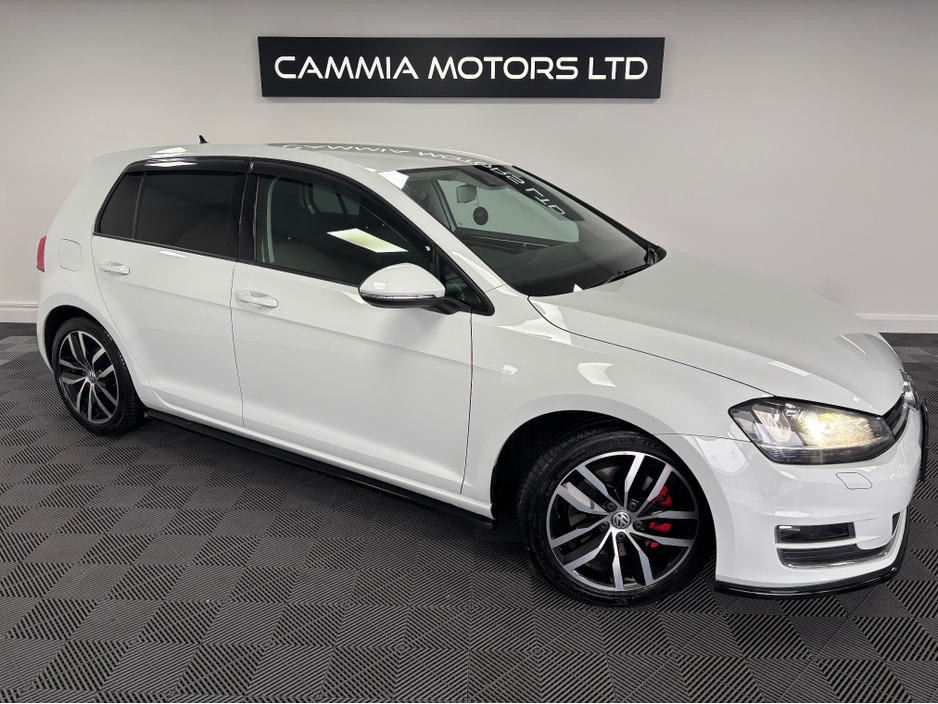 2014 Volkswagen Golf *VOLKSWAGEN GOLF* *DSG* *BT AUDIO* *AUTO LIGHTS* *REVERSE CAMERA* *AUTO HOLD* *NAV* *TRADE INS WELCOME* €13,950