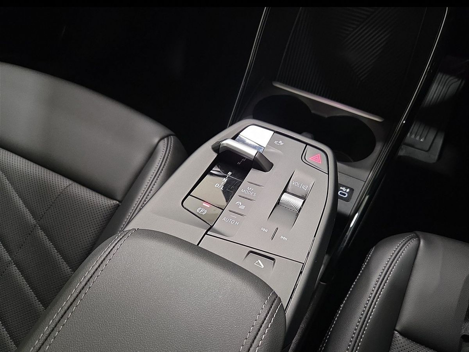 2024 BMW X1 - image 10