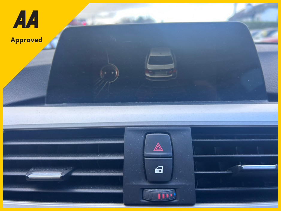 2015 BMW 3 Series 2015 BMW 318i PETROL SE CREAM LEATHER €10,950