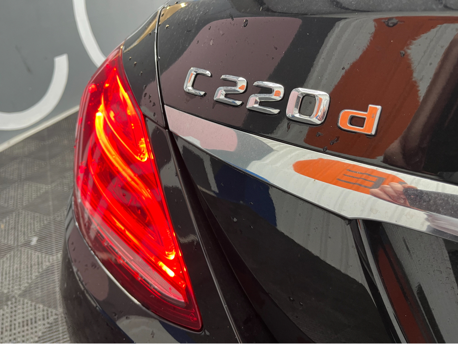 2016 Mercedes-Benz C Class - image 7