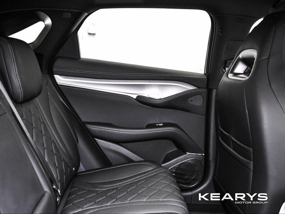 2025 BYD Sealion 7 - image 13