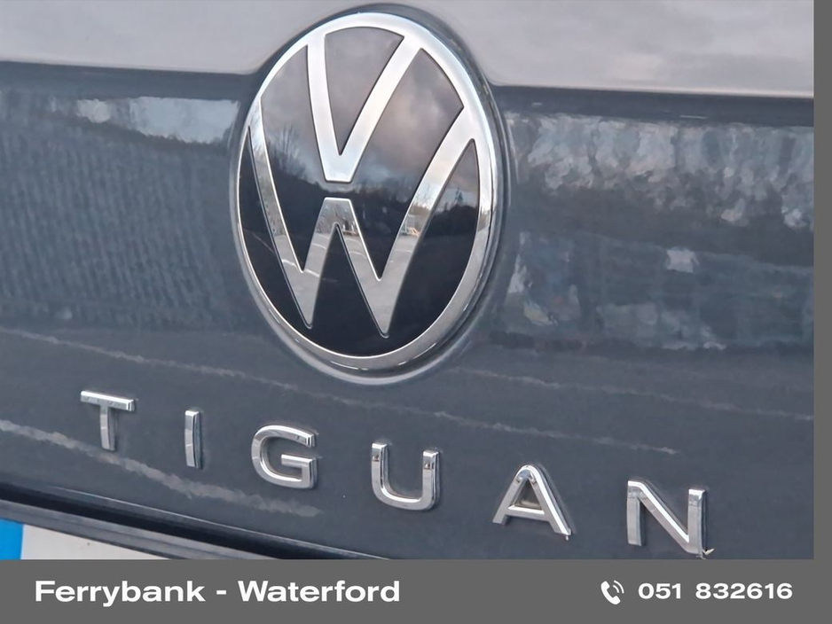 2021 Volkswagen Tiguan - image 11