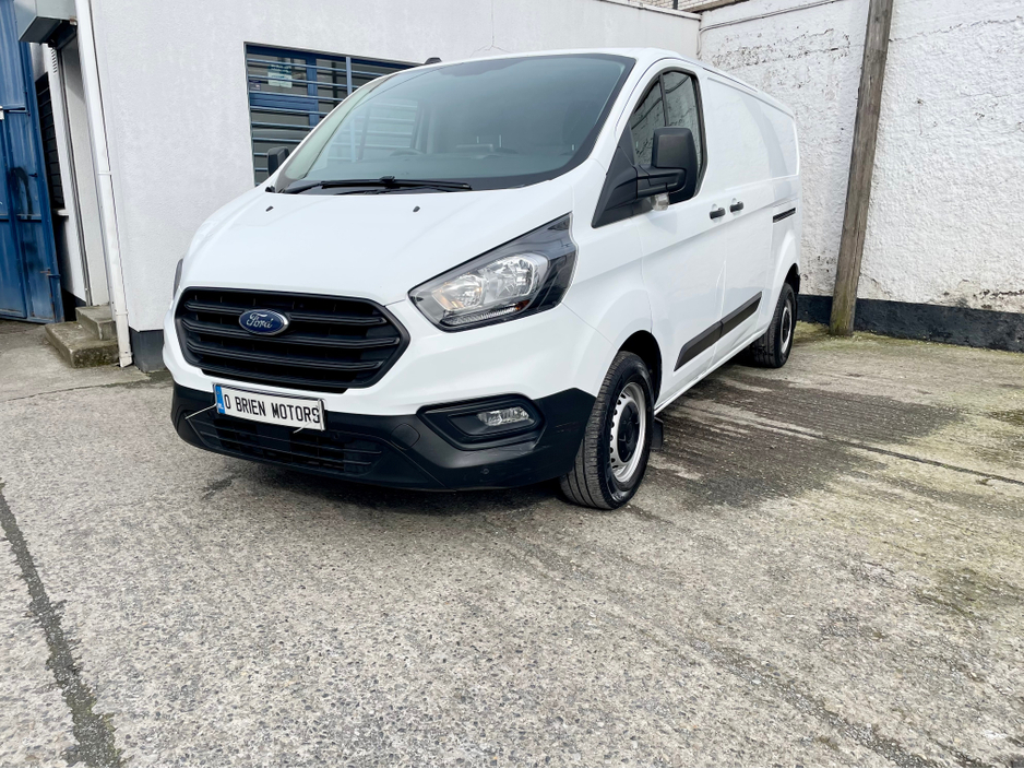 2023 Ford Transit Custom - image 35