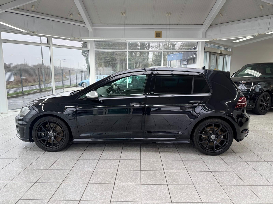 2014 Volkswagen Golf - image 8