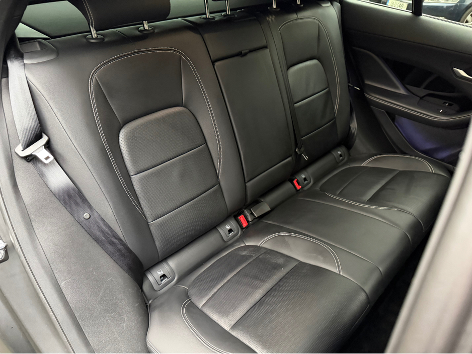 2024 Jaguar I-Pace R-DYNAMIC EV400 BLACK EDITION//IMMACULATE THROUGHOUT//PANORAMIC ROOF//SIMI AND AA DEALER €41,950