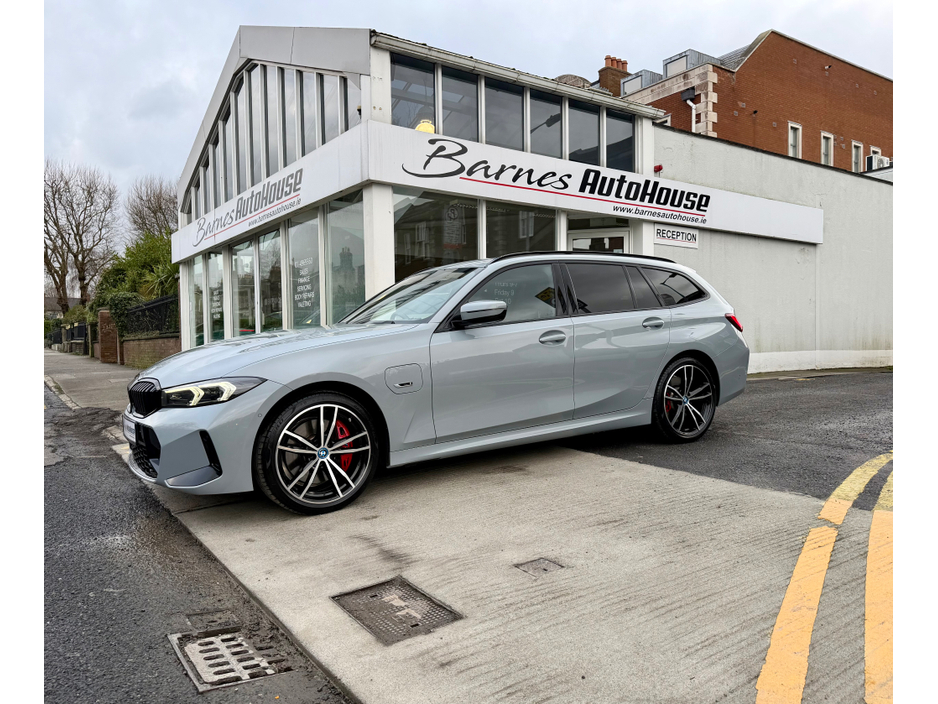 2023 BMW 3 Series 330E TOURING M-SPORT  PRO 5DR AUTO €43,900