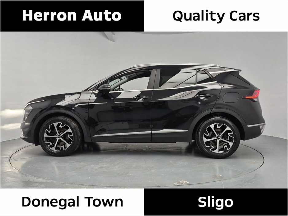 2024 Kia Sportage - image 2