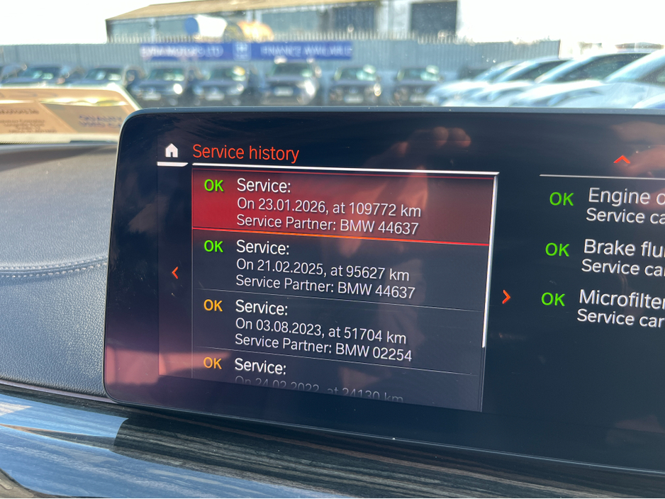 2021 BMW 5 Series - image 21