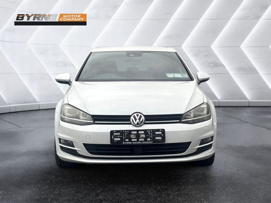 2015 Volkswagen Golf - image 8