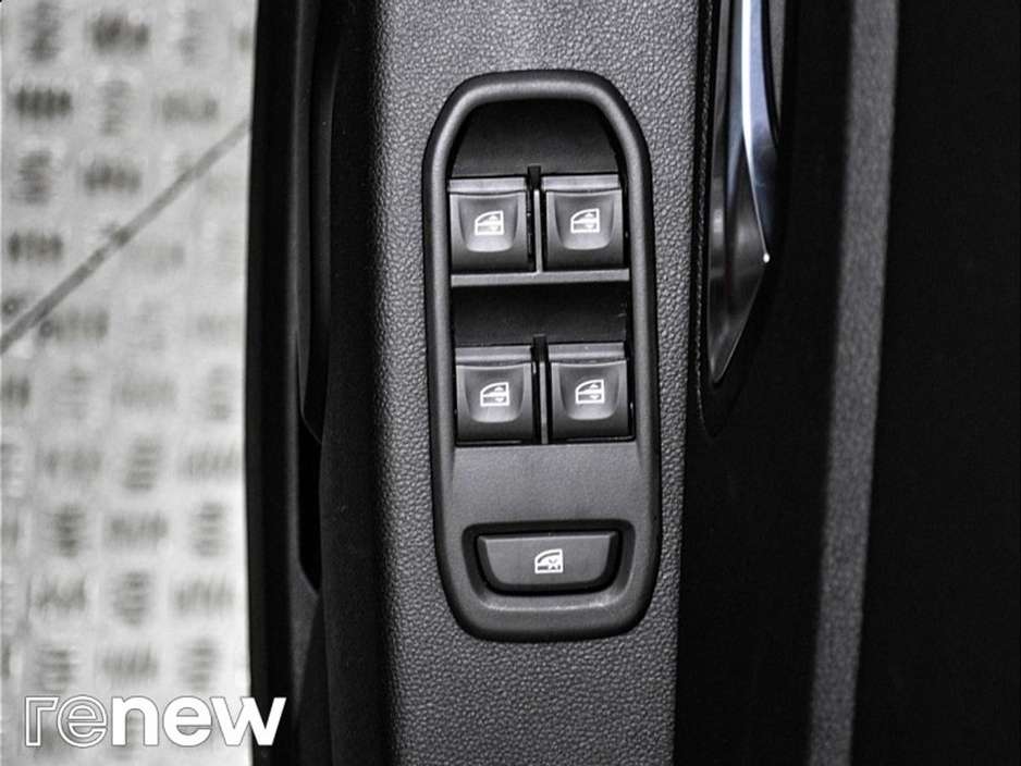 2022 Dacia Duster Comfort Blue dCi 115 4x2 €19,690