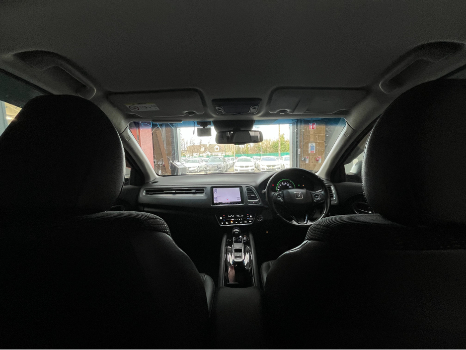 2016 Honda Vezel - image 13