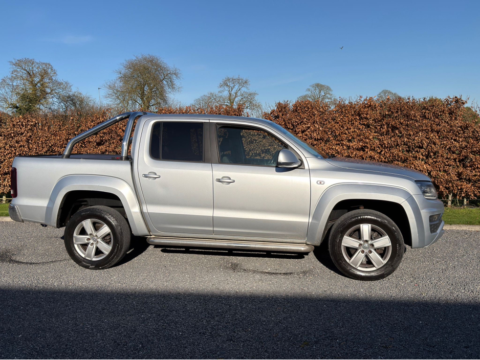 2018 Volkswagen Amarok - image 2